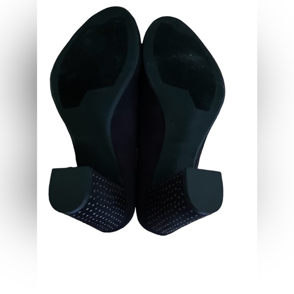 NWOT Nicole black suede heels with gold details on heels, size 8 - Picture 6 of 7